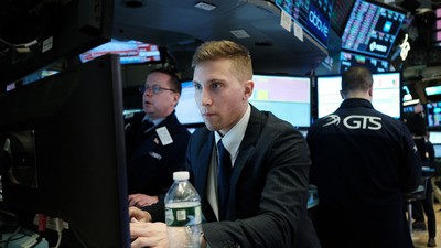 Nỗi bất an quay trở lại với giới đầu tư10